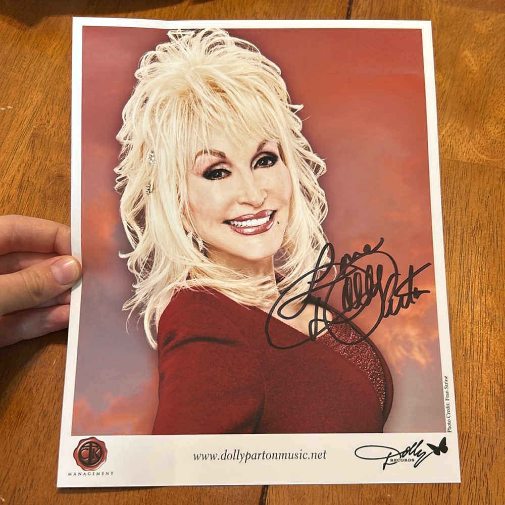 Dolly Parton signed autograph photo